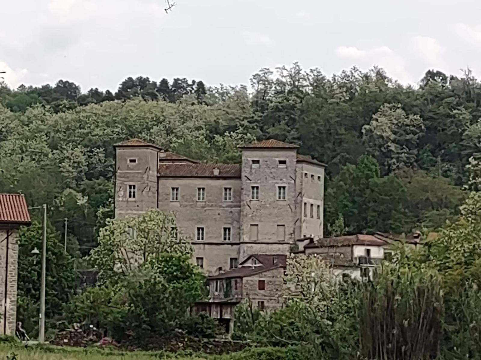 Castello Di Pontebosio Luxury Resort Licciana Nardi Exteriör bild